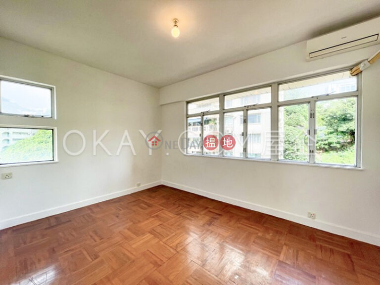 Efficient 4 bedroom with sea views, balcony | For Sale