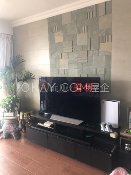 Efficient 3 bedroom with sea views & balcony | Rental