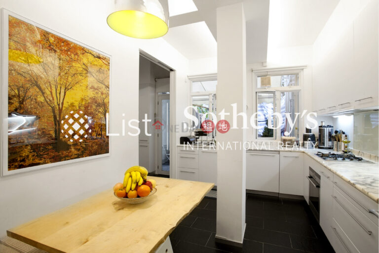 Property for Rent at Bisney Cove with 3 BedroomsBisney Cove(別士尼小灣