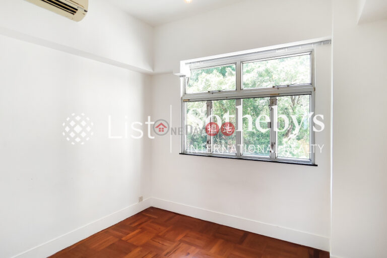 Property for Sale at POKFULAM COURT, 94Pok Fu Lam Road with 3 Bedrooms