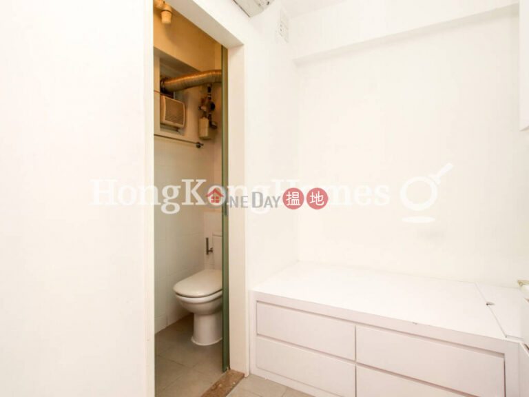 2 Bedroom Unit for Rent at Block 19-24 Baguio Villa