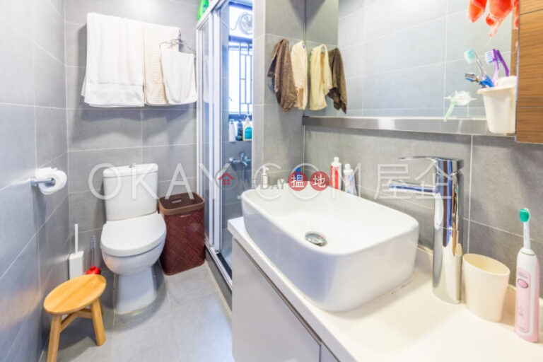 Unique 2 bedroom in Pokfulam | For Sale