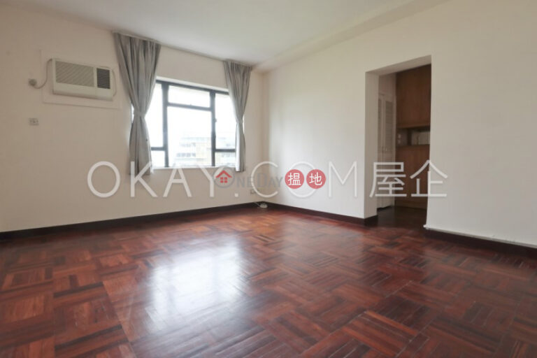 Efficient 4 bedroom with balcony & parking | Rental