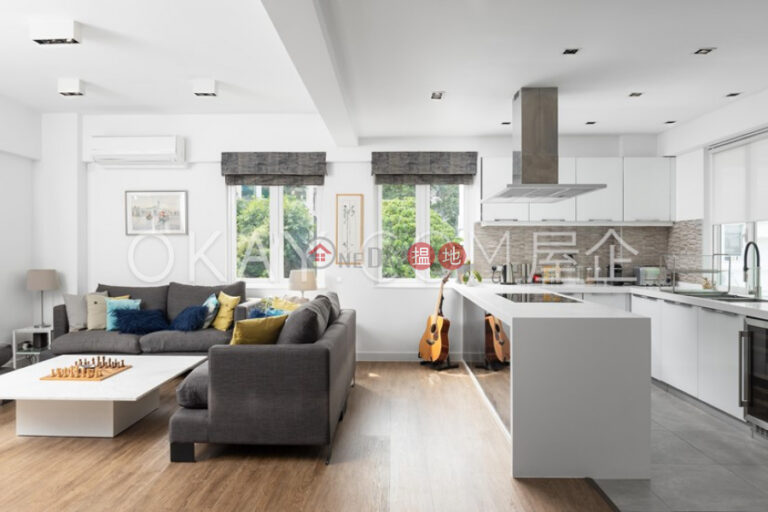 Stylish 3 bedroom on high floor with rooftop & parking | For Sale