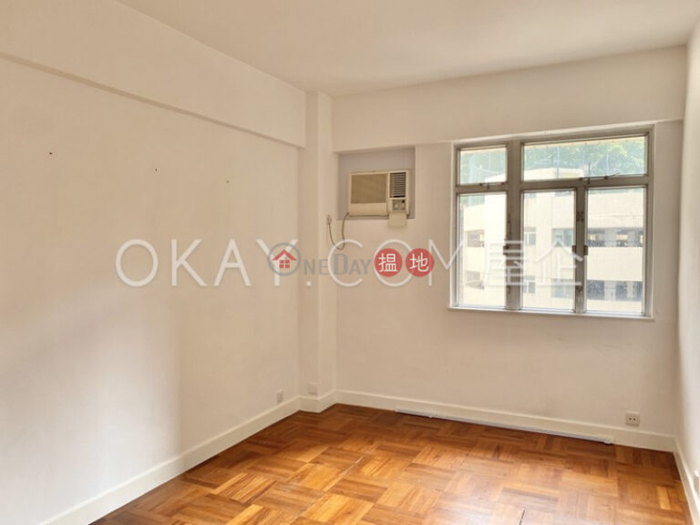 Efficient 4 bedroom with sea views, balcony | Rental