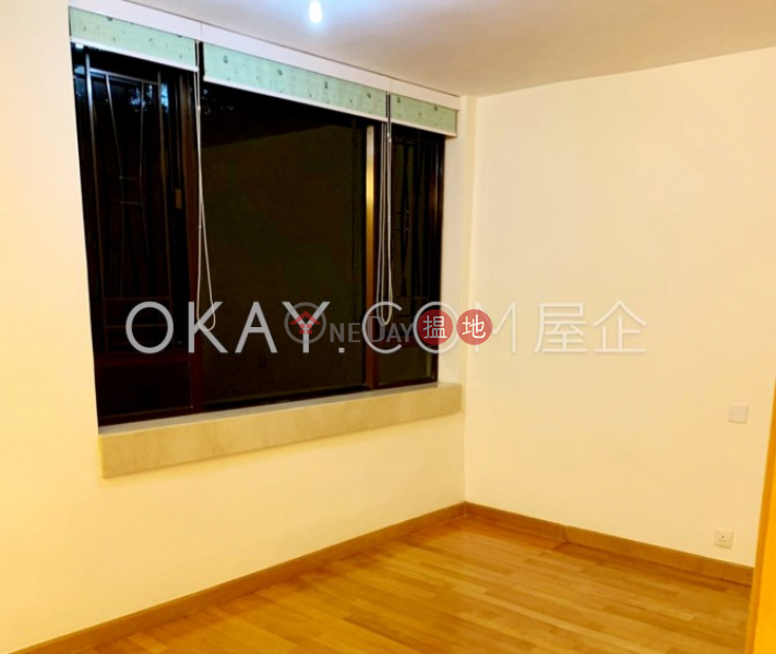 Efficient 3 bedroom with sea views, balcony | For Sale