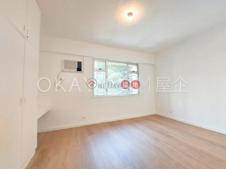 Efficient 4 bedroom with balcony & parking | Rental