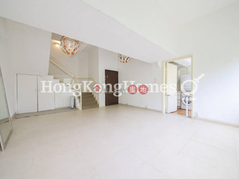 4 Bedroom Luxury Unit at Aqua 33 | For Sale