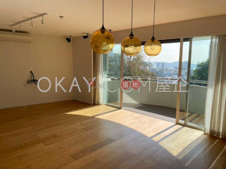 Nicely kept 3 bedroom with balcony & parking | Rental