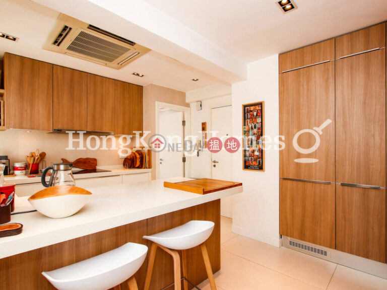 4 Bedroom Luxury Unit at BLOCK A+B LA CLARE MANSION | For Sale