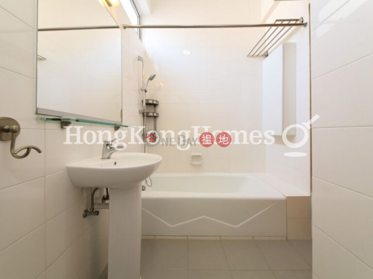 3 Bedroom Family Unit for Rent at Bisney Villas