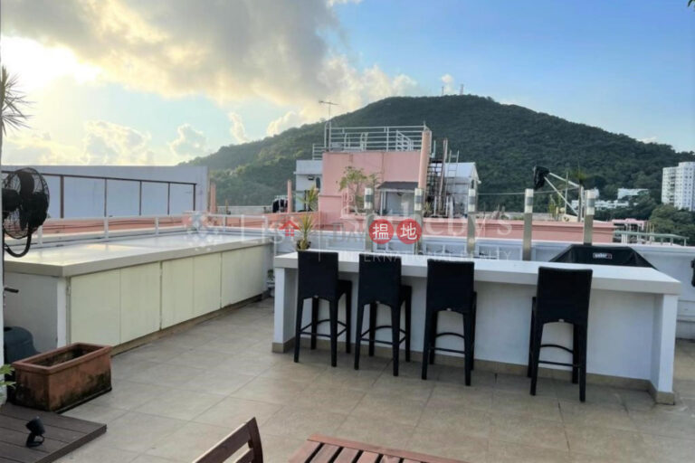 Property for Sale at 18-24 Bisney Road with 2 Bedrooms