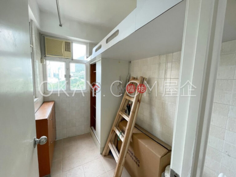 Efficient 2 bedroom on high floor with sea views | For Sale