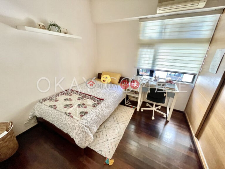 Efficient 3 bedroom with balcony & parking | For Sale