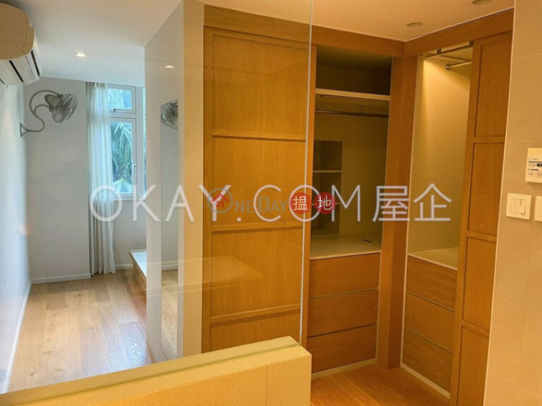 Nicely kept 3 bedroom with balcony & parking | Rental