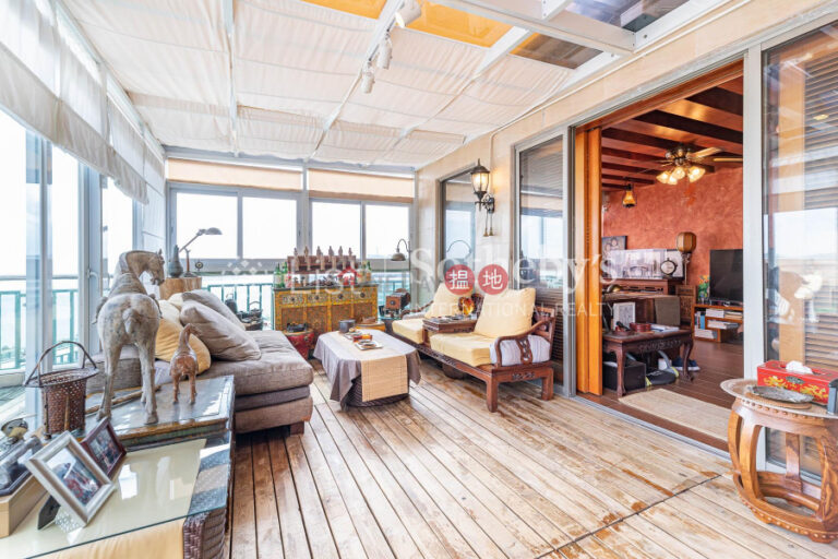 Property for Sale at Block 28-31 Baguio Villa with more than 4 Bedrooms