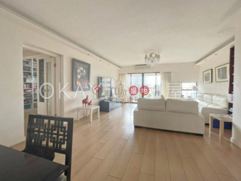 Efficient 4 bedroom with balcony & parking | For Sale