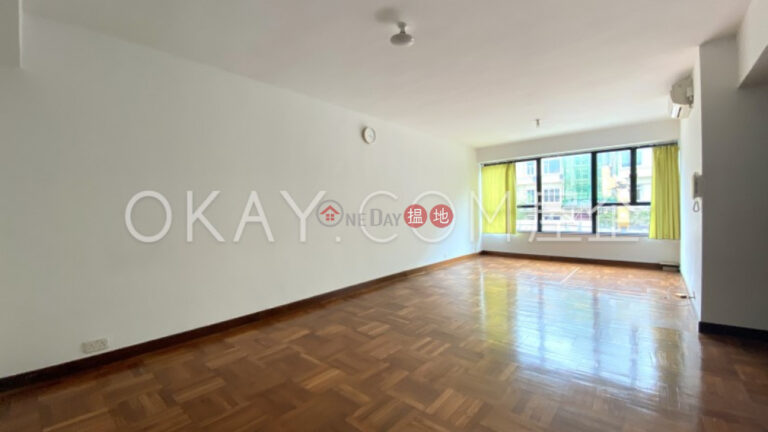 Luxurious 3 bedroom with parking | Rental