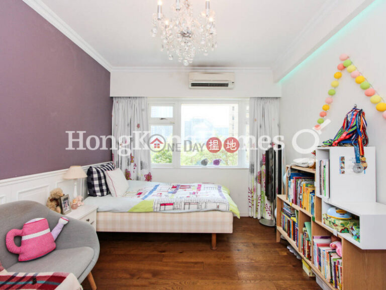 4 Bedroom Luxury Unit at Block 41-44 Baguio Villa | For Sale