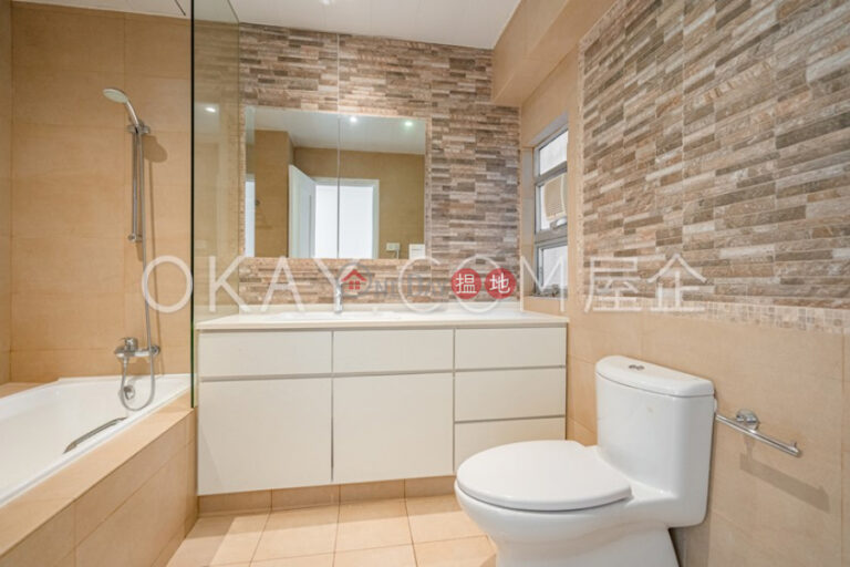 Efficient 3 bedroom with balcony & parking | For Sale