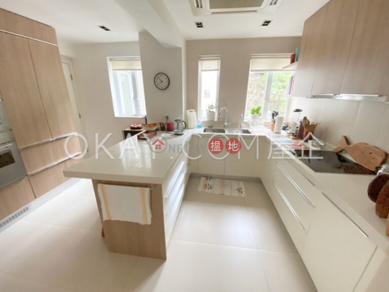 Efficient 4 bedroom with balcony & parking | For Sale