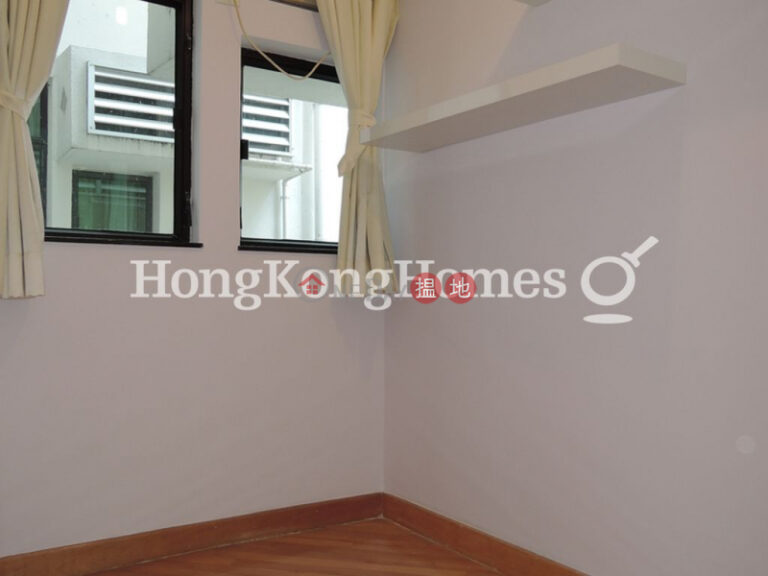 3 Bedroom Family Unit at CNT Bisney | For Sale