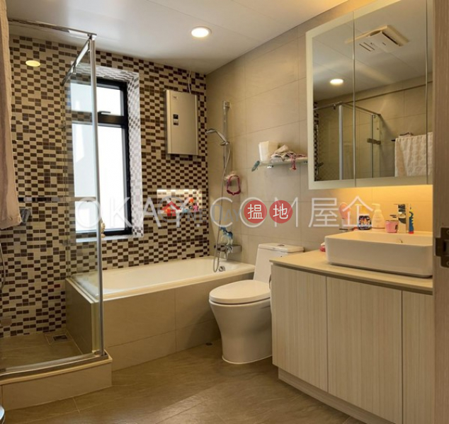 Efficient 4 bedroom with balcony & parking | For Sale