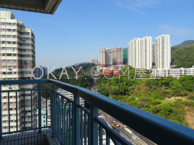 Luxurious 2 bedroom on high floor with balcony | For Sale