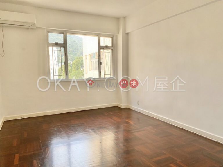 Efficient 4 bedroom with sea views, balcony | Rental