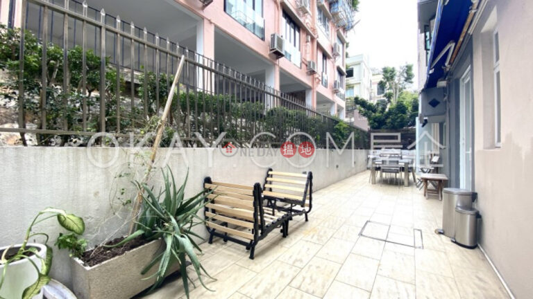Gorgeous 3 bedroom with terrace & parking | For Sale