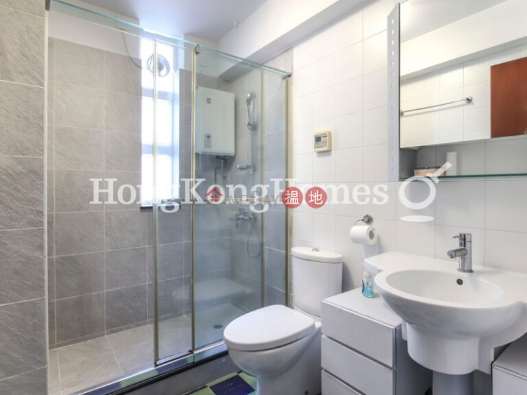 2 Bedroom Unit at Block 25-27 Baguio Villa | For Sale