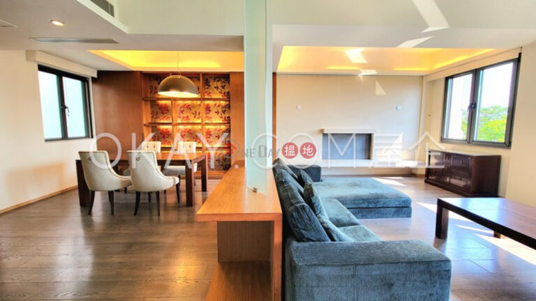 Exquisite 2 bedroom with parking | Rental