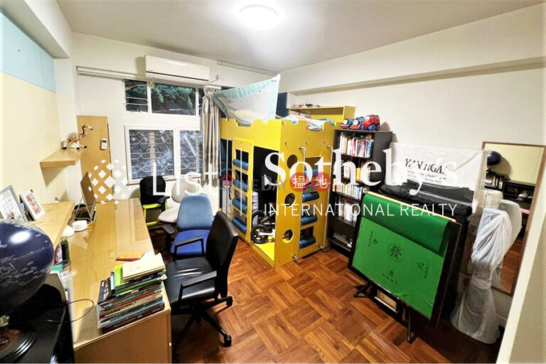 Property for Sale at Fulham Garden with 3 Bedrooms