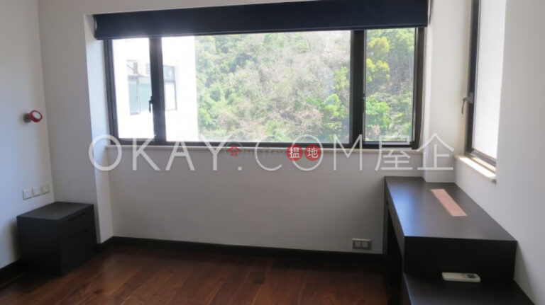 Stylish 3 bed on high floor with sea views & balcony | Rental