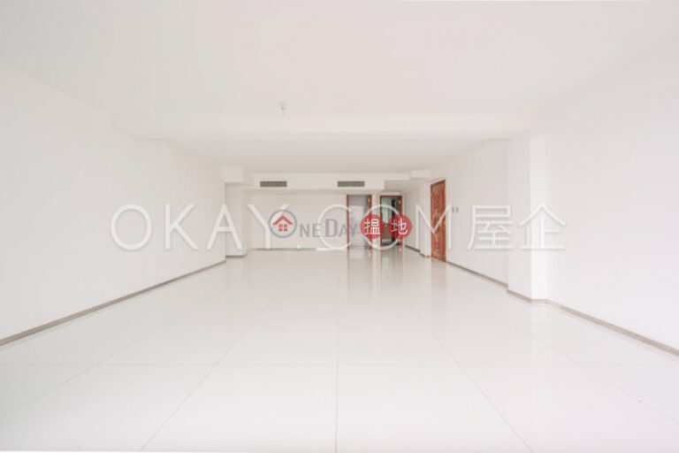 Lovely 4 bedroom with sea views, balcony | Rental