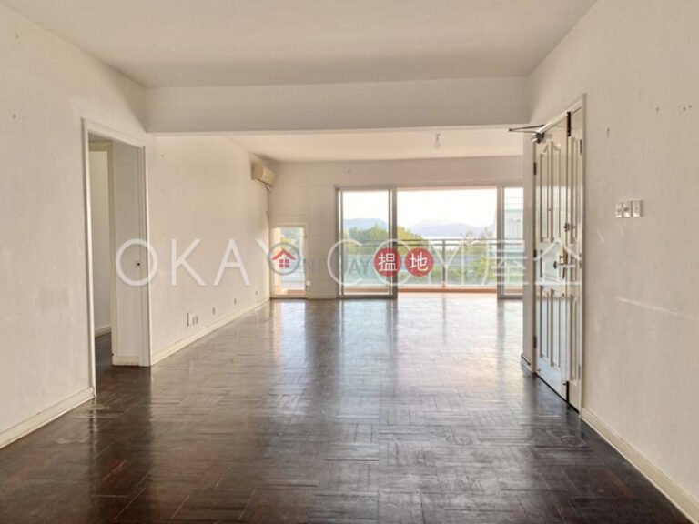 Efficient 4 bedroom with balcony | Rental