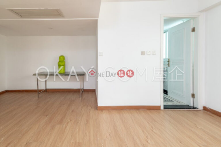 Unique 3 bedroom with balcony | Rental