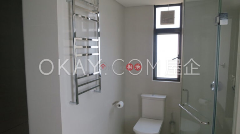 Stylish 3 bed on high floor with sea views & balcony | Rental