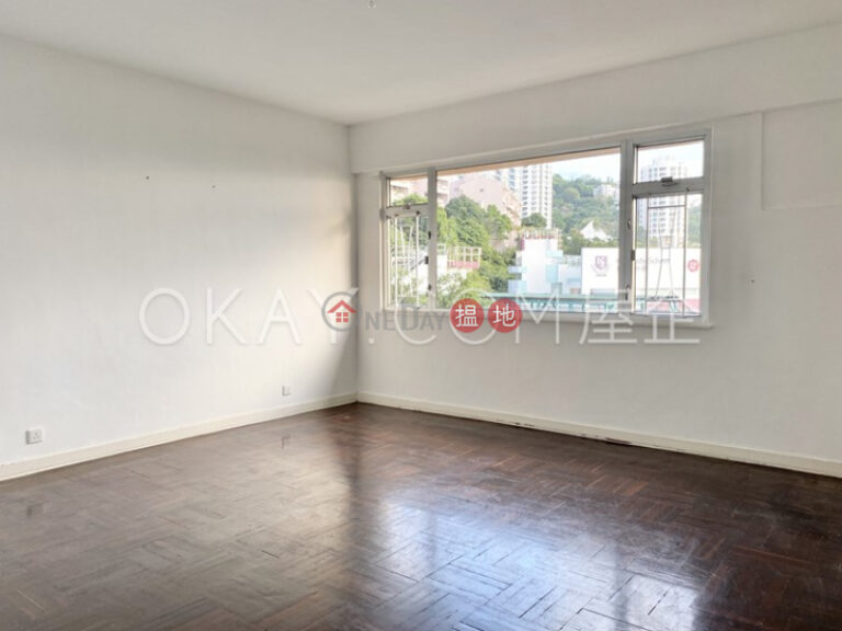 Efficient 4 bedroom with balcony | Rental