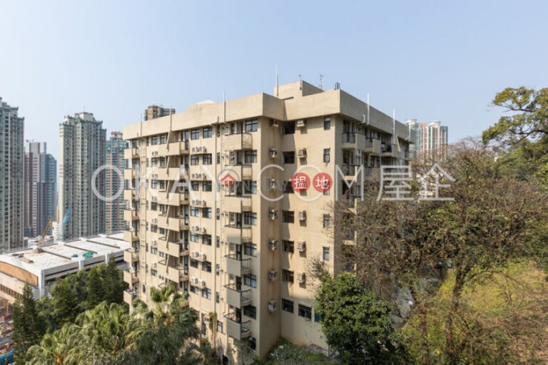 Efficient 3 bedroom with balcony & parking | Rental