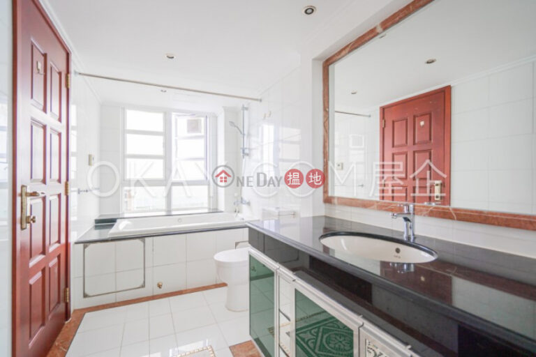 Lovely 4 bedroom with sea views, balcony | Rental