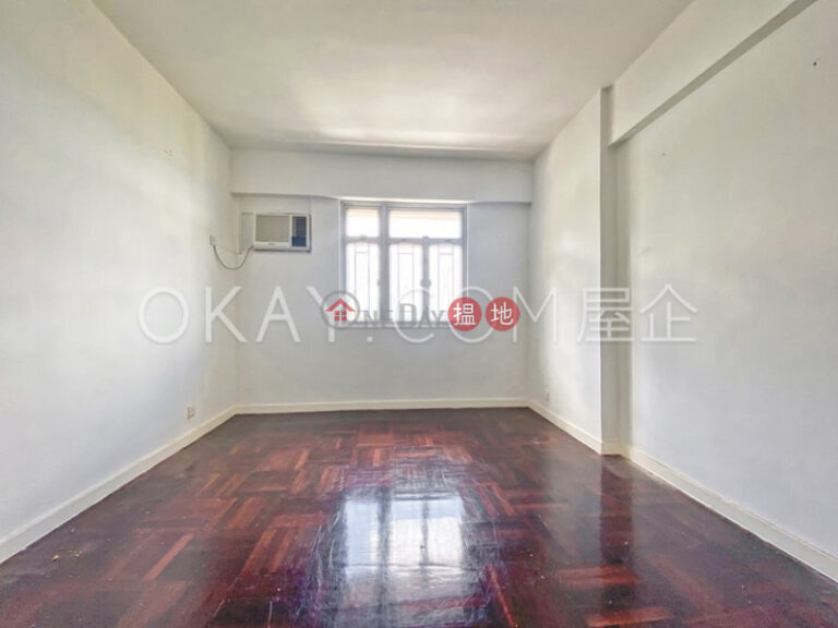 Efficient 4 bedroom with sea views, balcony | Rental