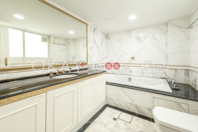 Unique 3 bedroom with balcony | Rental