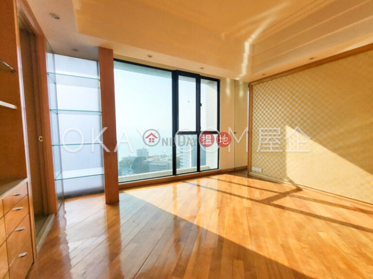 Rare 3 bedroom with parking | Rental