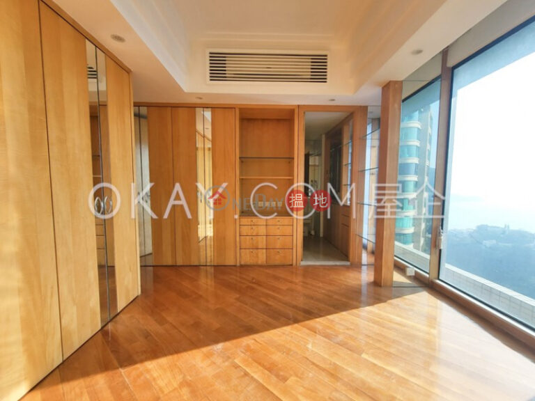 Rare 3 bedroom with parking | Rental