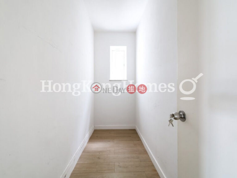 3 Bedroom Family Unit for Rent at Dor Fook Mansion
