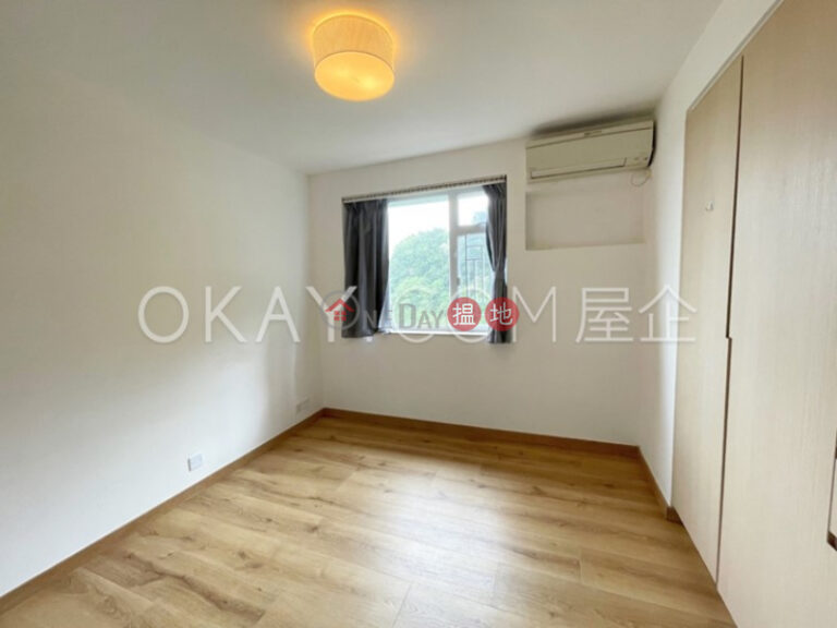 Gorgeous 2 bedroom with parking | Rental