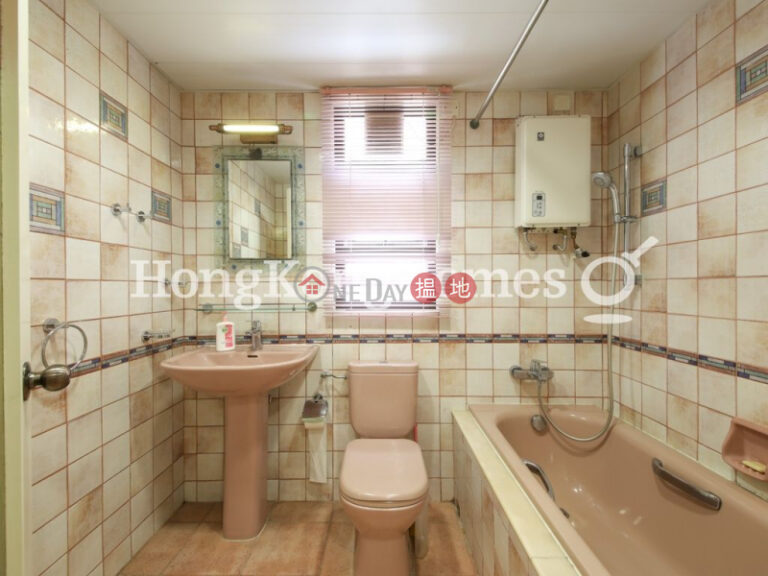 3 Bedroom Family Unit for Rent at Block 16-18 Baguio Villa, President Tower