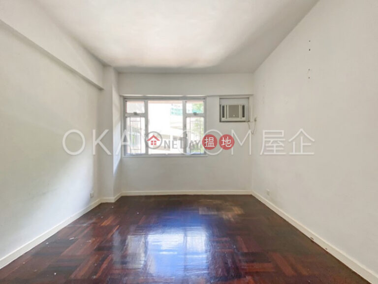 Efficient 4 bedroom with sea views, balcony | Rental