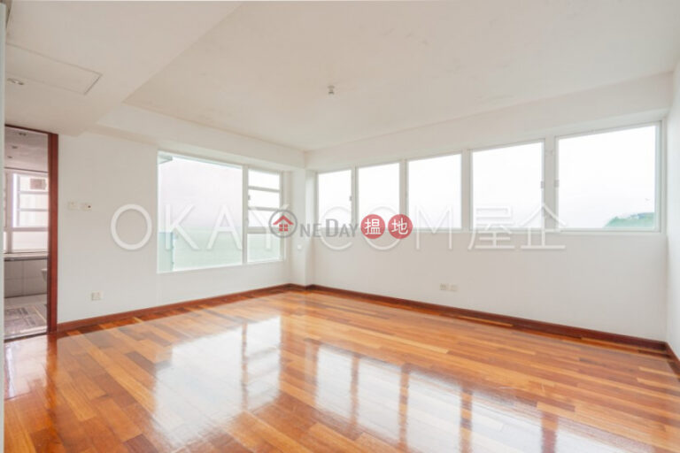 Lovely 4 bedroom with sea views, balcony | Rental